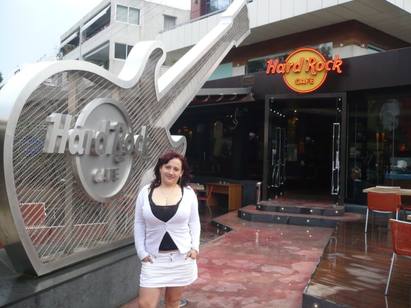 Sandra Hard Rock Cafe Glyfada